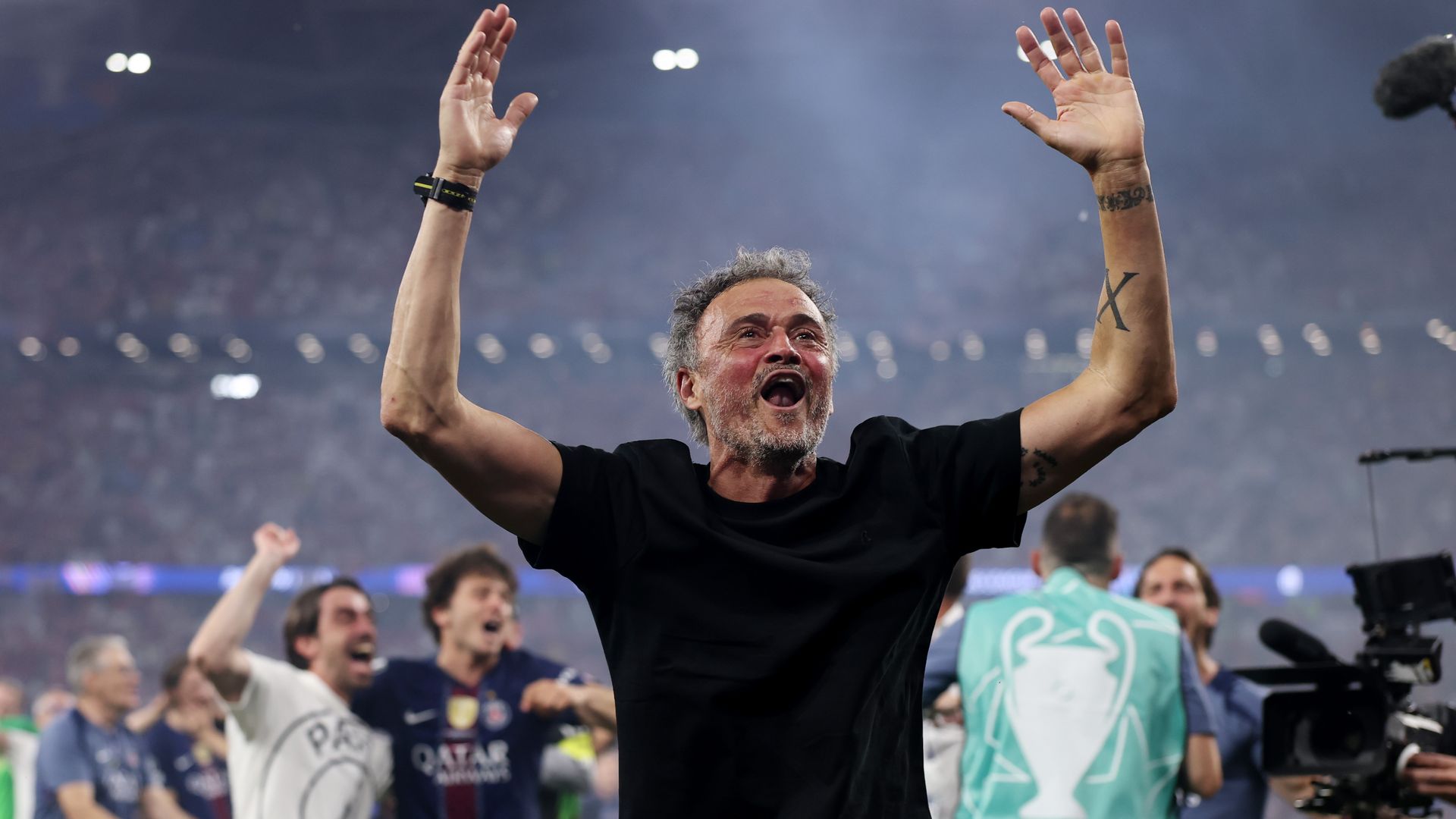 Luis Enrique celebra el título de la Champions League 2026
